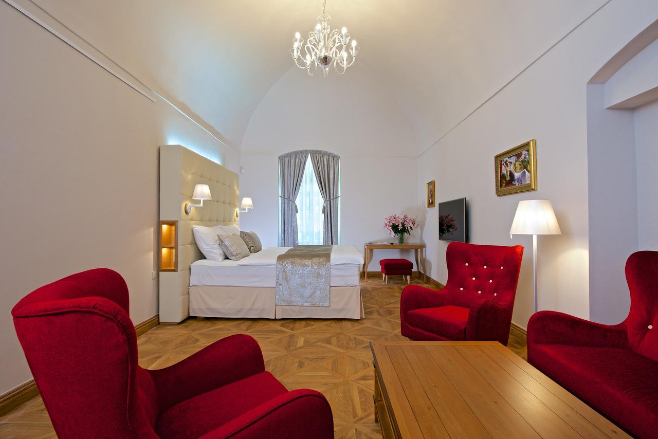 Zamek Ratmerice - Hotel & Resort Eksteriør billede